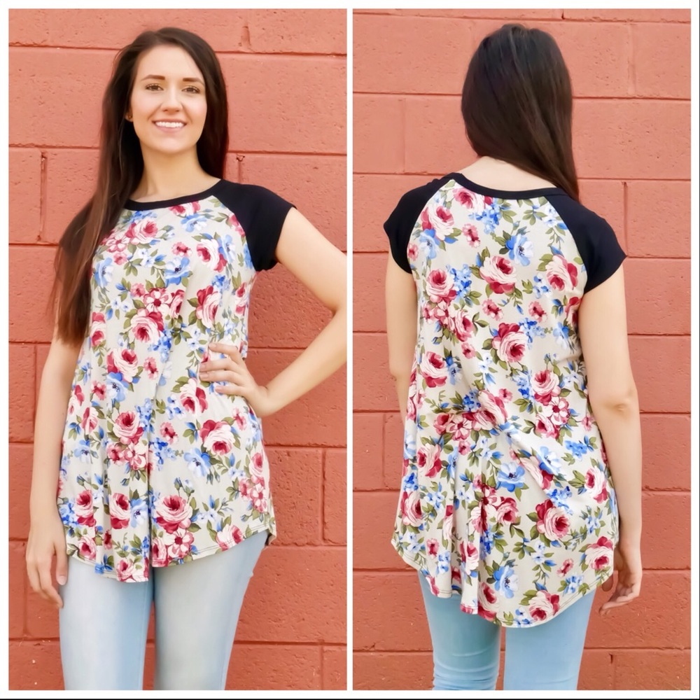 ❌❌SOLD: Floral Short Sleeve Blouse